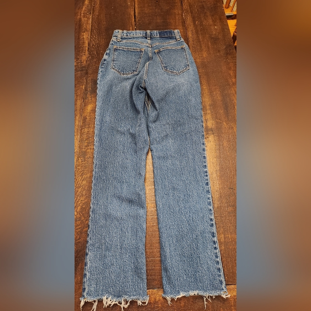 Y2K Abercrombie And Fitch Women's Straight Leg Jeans. Size 0. Ultra High Rise - Picture 2 of 3